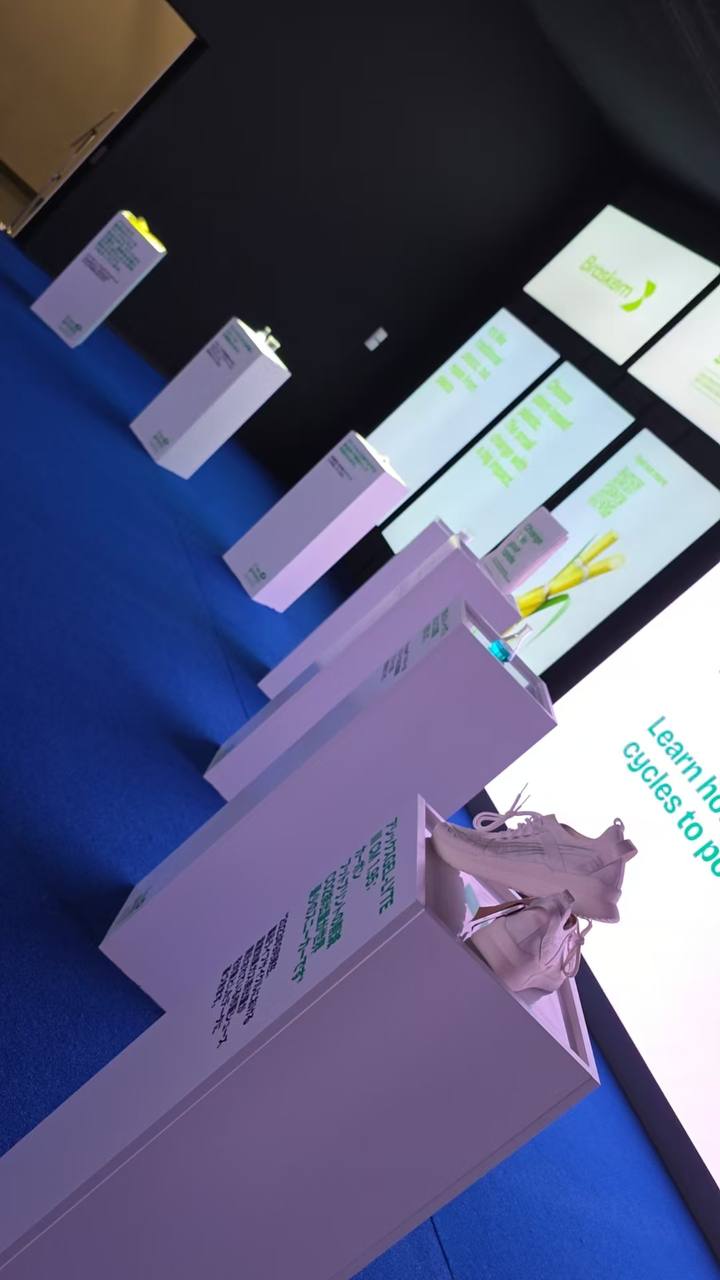 施工事例: パネル説明1